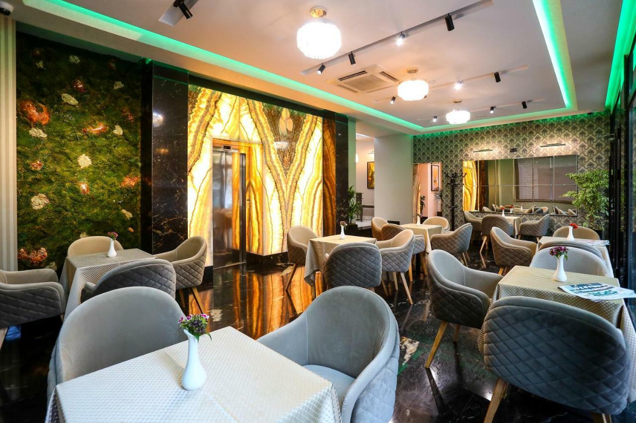 Emerald Boutique Hotel ティラナ エクステリア 写真