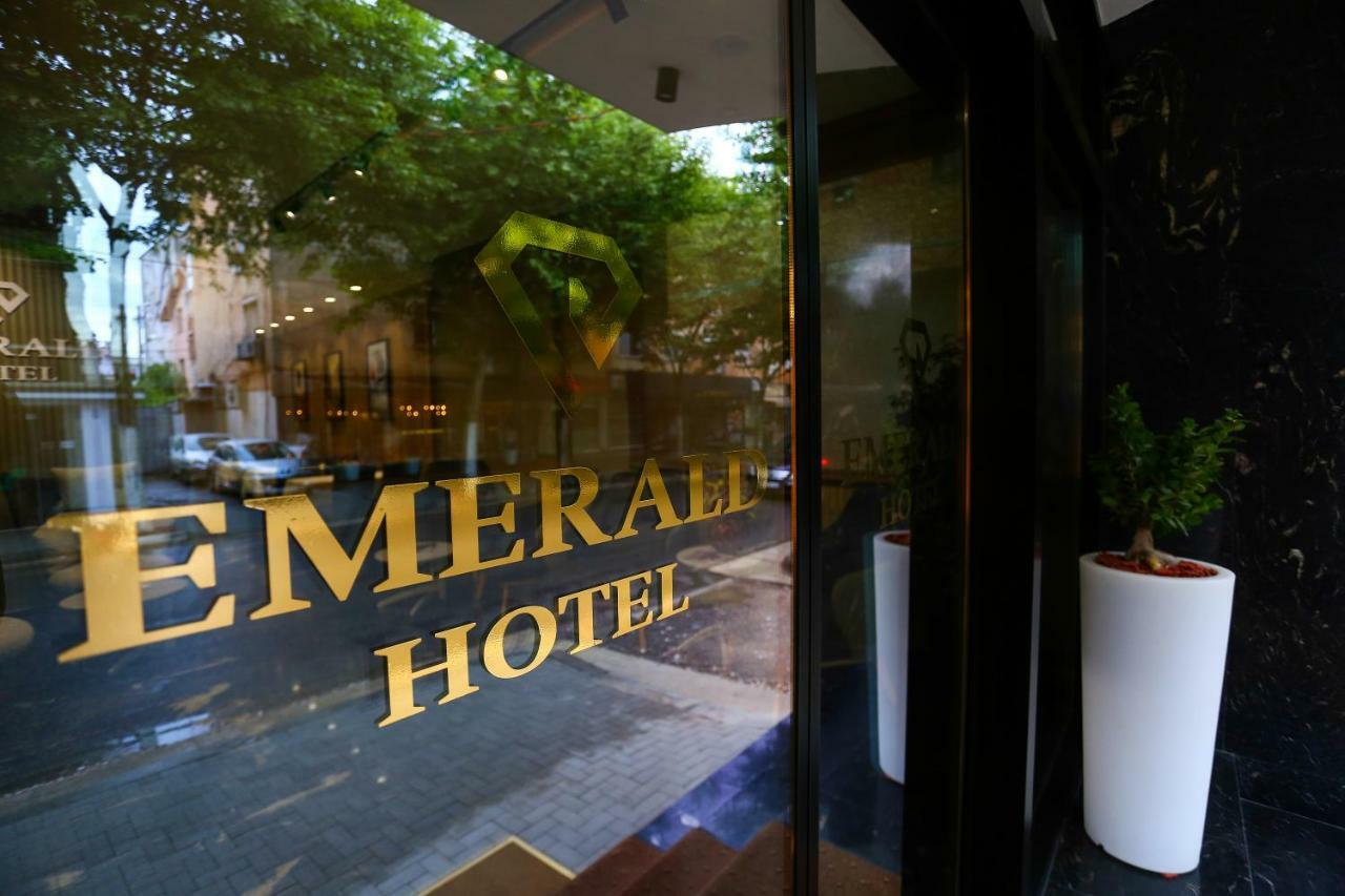 Emerald Boutique Hotel ティラナ エクステリア 写真